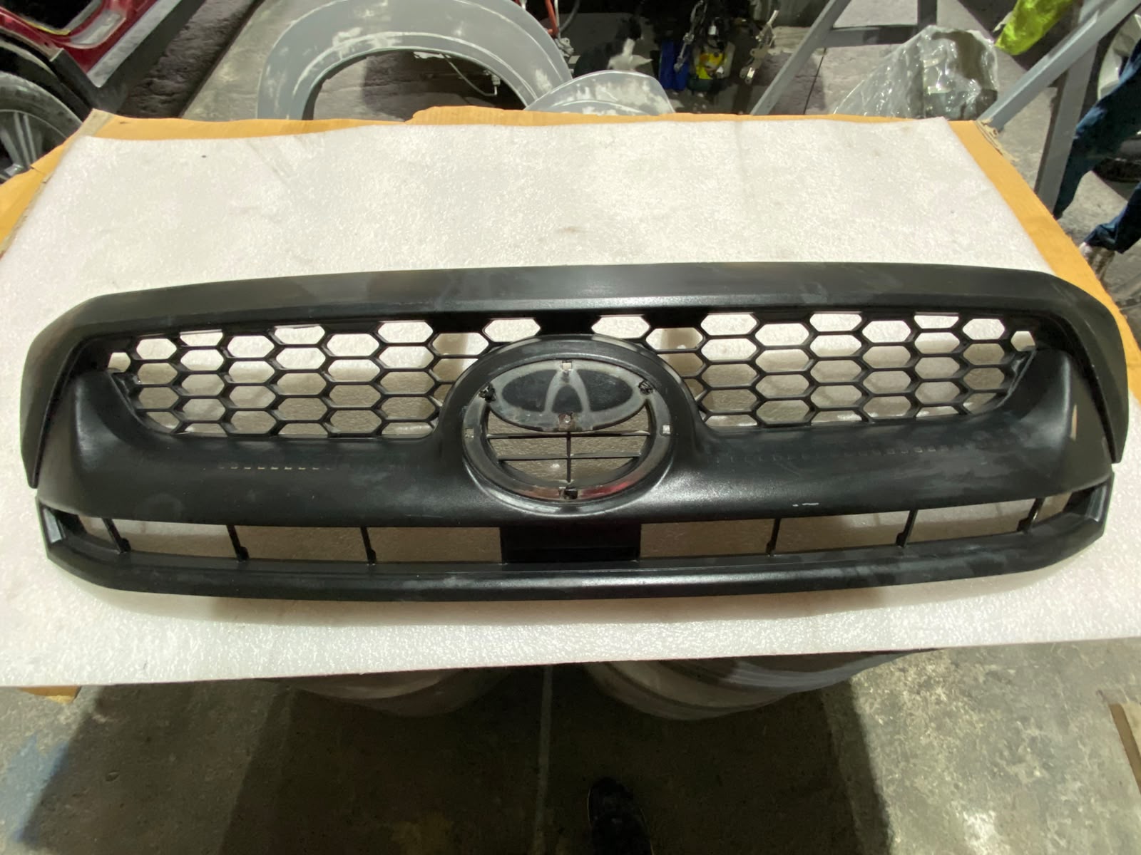 Parrilla Hilux 2011