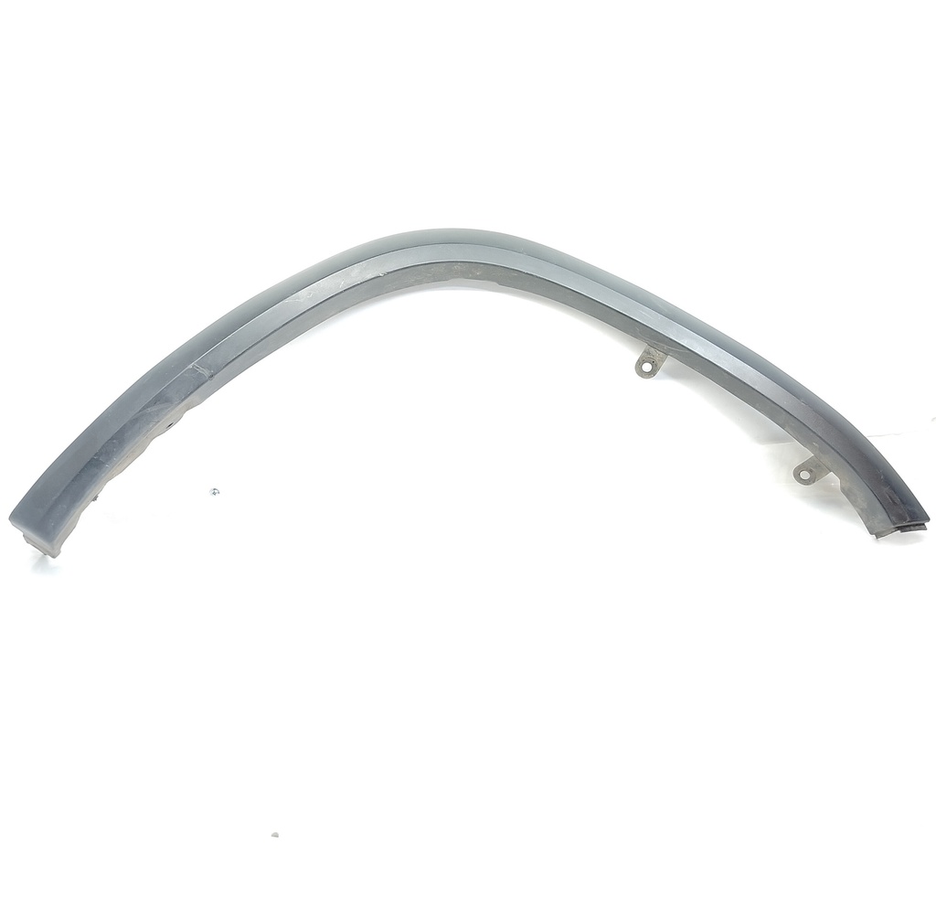 Moldura Guardabarros Delantero Derecho Toyota Fortuner