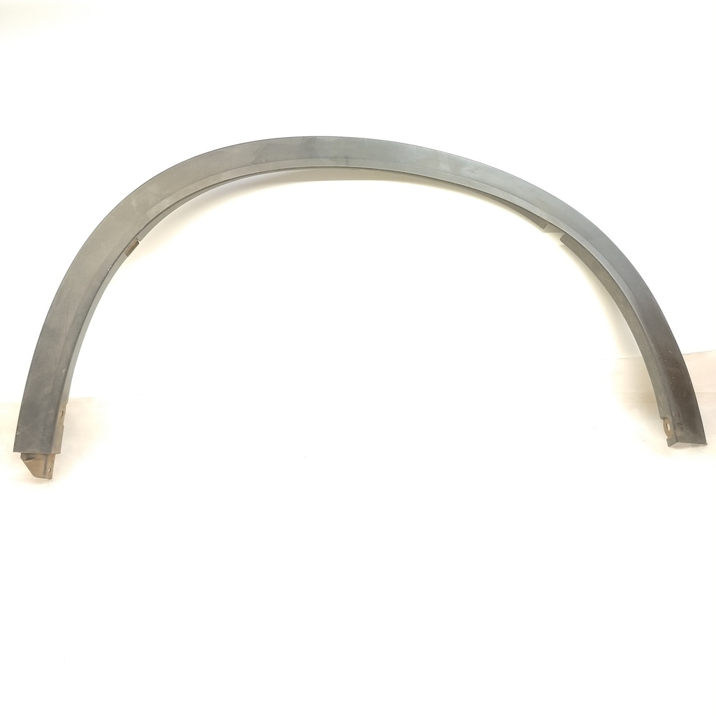 Moldura Guardabarros Derecho Delantero Suzuki