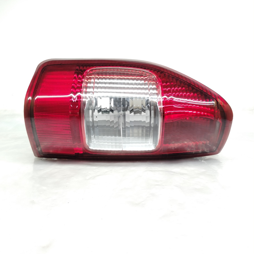 Stop Izquierdo Isuzu D-Max