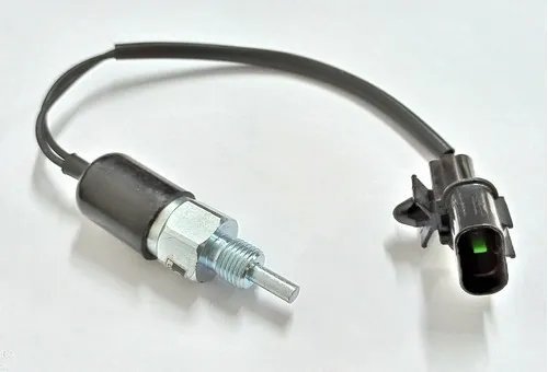 BULBO REVERSA MITSUBISHI MONTERO SPORT 1997-1999