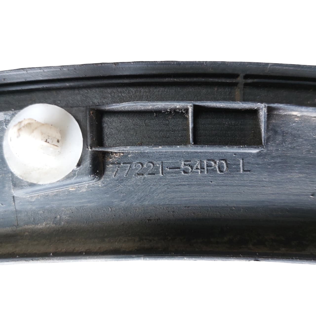 Moldura Guardabarros Delantero Izquierdo Suzuki