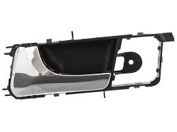 MANILLA INTERNA IZQUIERDA (LH) PUERTA TRASERA Y DELANTERA CHEVROLET OPTRA 1.6 1.8 CROMADA