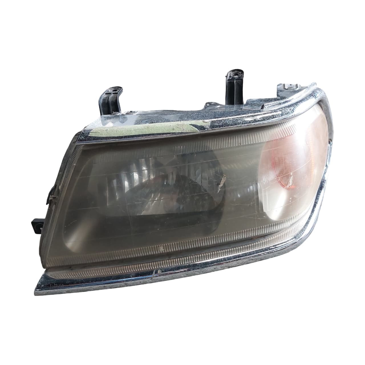 Faro Izquierdo Mitsubishi Montero Sport 