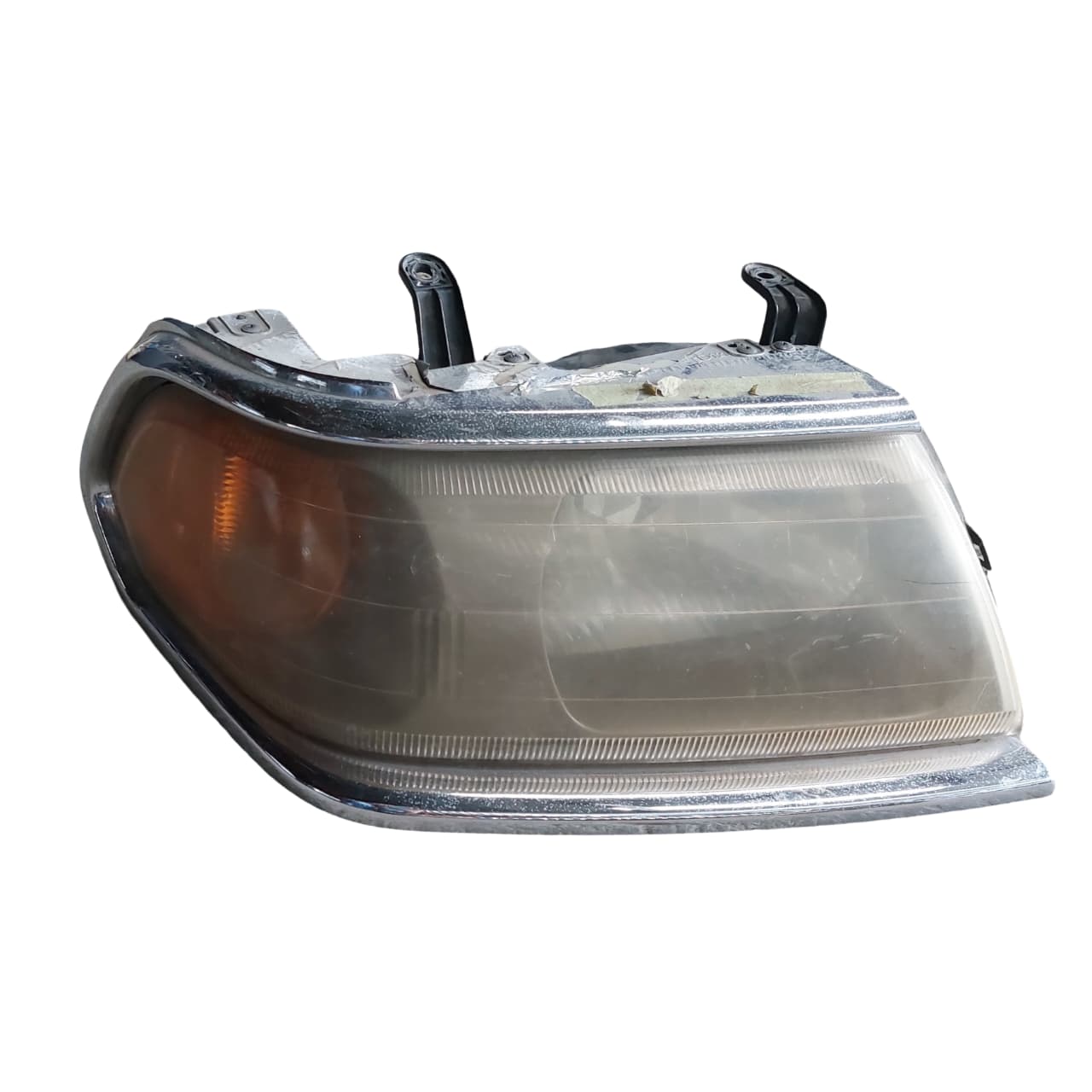 Faro Derecho Mitsubishi Montero Sport