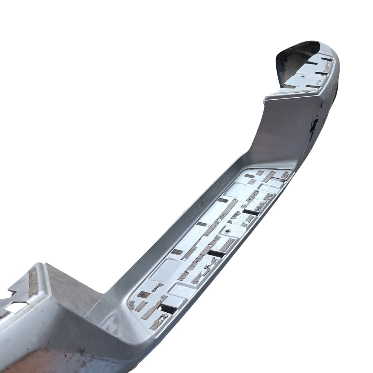 Bumper Trasero Mitsubishi L200