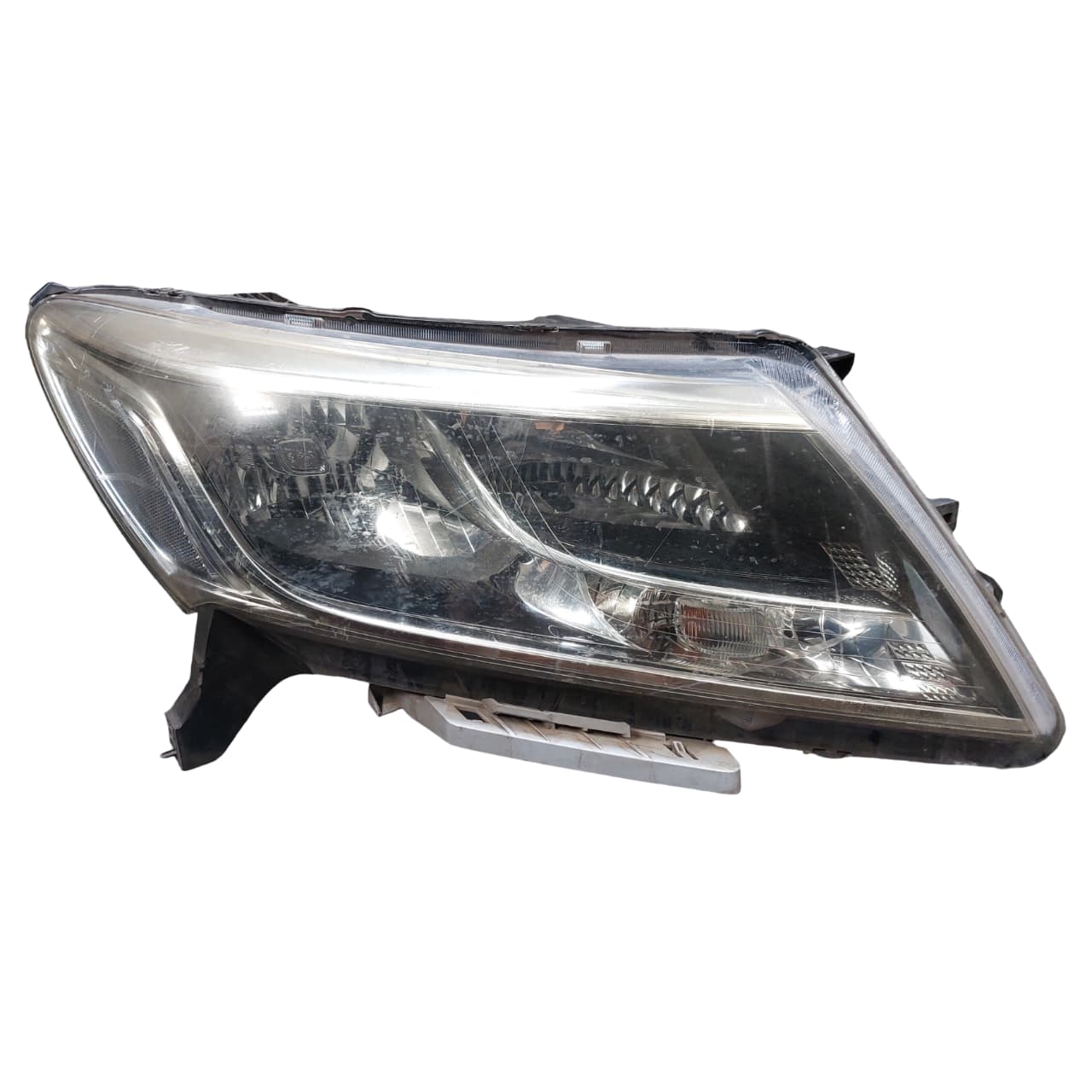 Faro Derecho Nissan Pathfinder 