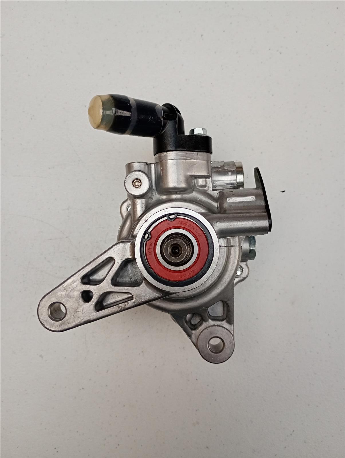 BOMBA DE DIRECCION HIDRAULICA HONDA CIVIC 01-05 D17 NEW AIR