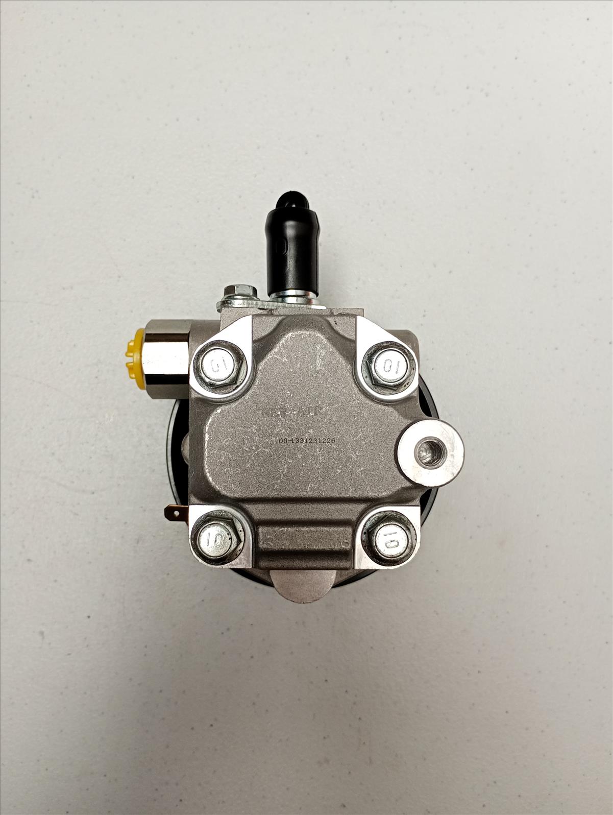 BOMBA DE DIRECCION HIDRAULICA MITSUBISHI L200/ZINGER 4G64 NEW AIR