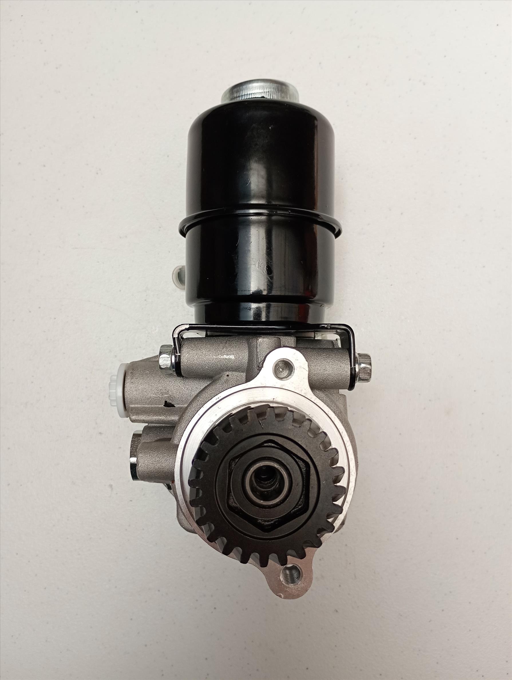 BOMBA DE DIRECCION HIDRAULICA MITSUBISHI MONTERO 01-15 4M40/4M41 CON DEPOSITO NEW AIR