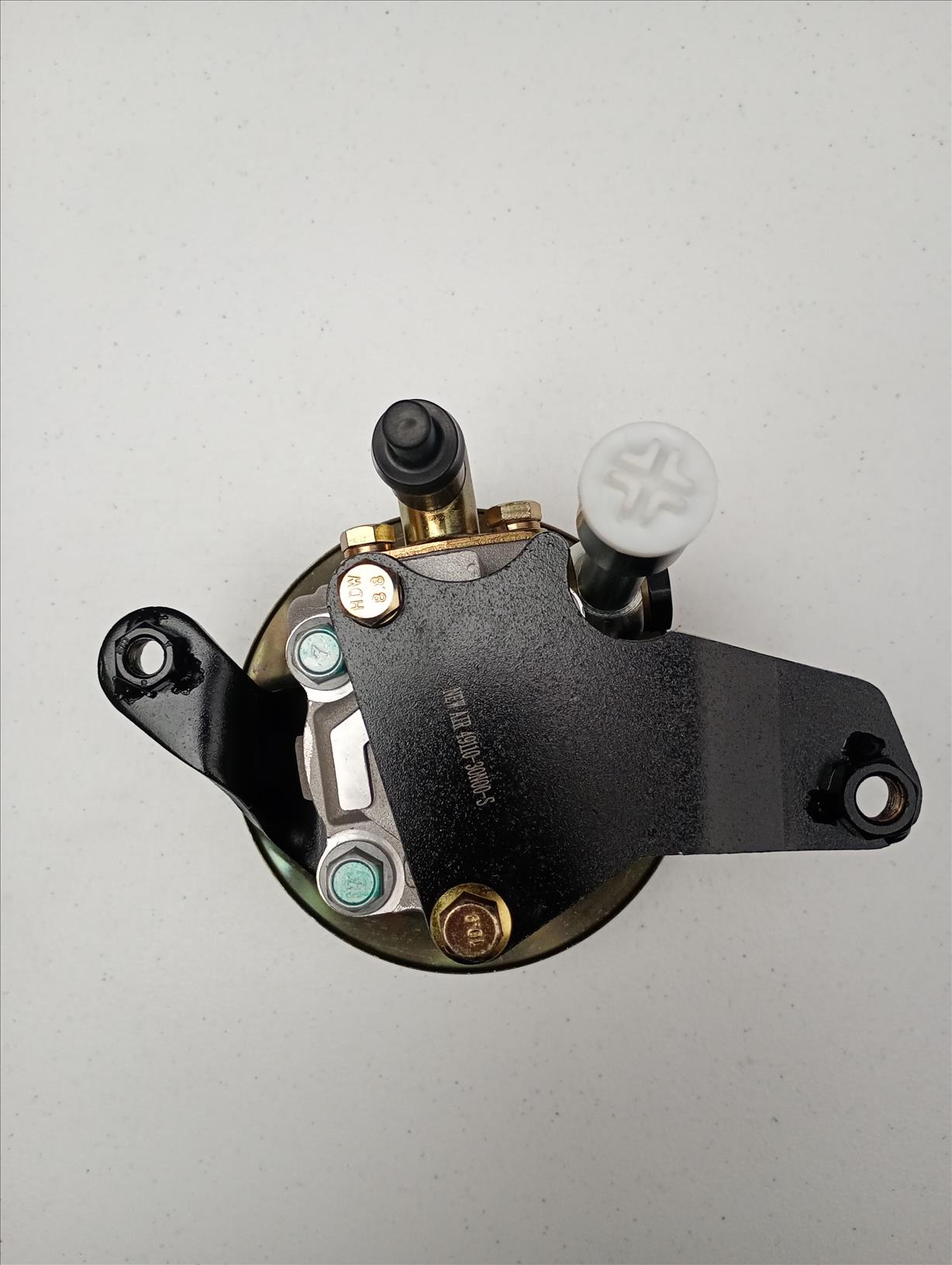 BOMBA DE DIRECCION HIDRAULICA NISSAN D21 FRONTIER TD25/TD27/QD32 NEW AIR