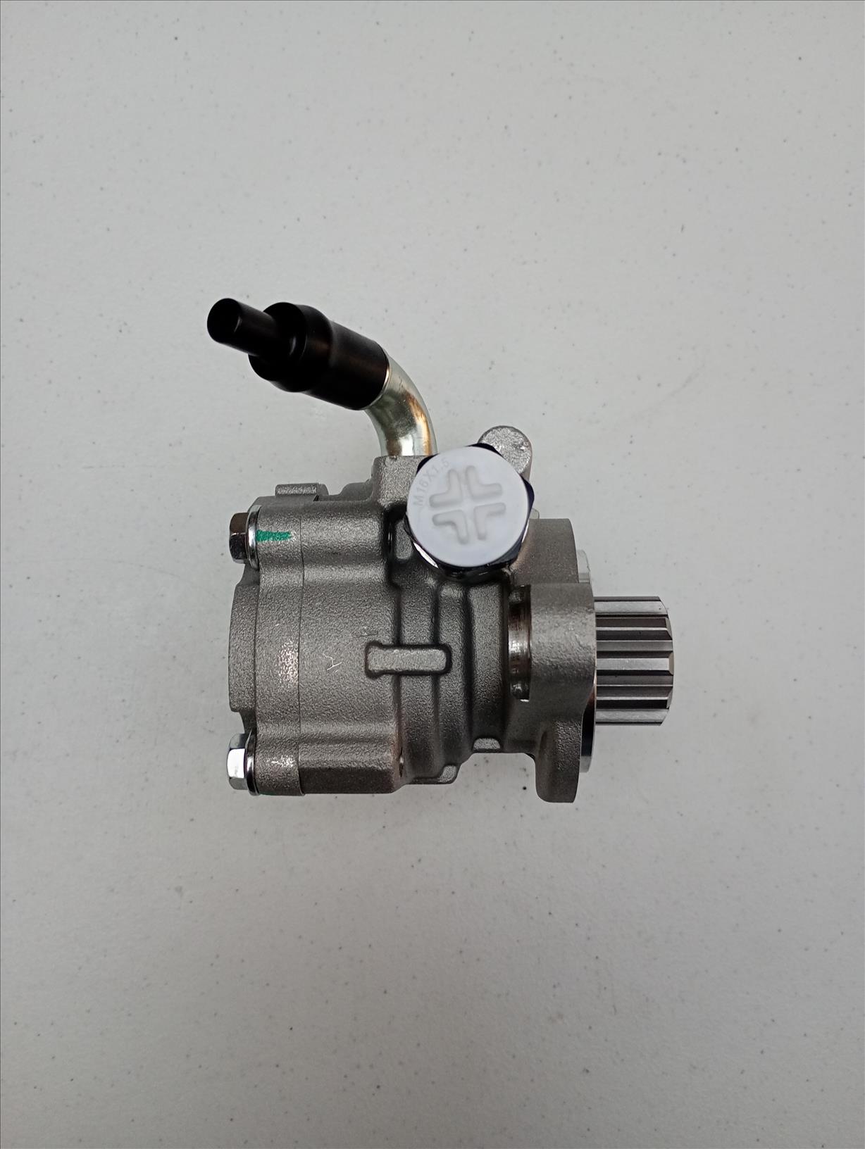 BOMBA DE DIRECCION HIDRAULICA TOYOTA HILUX/FORTUNNER 06-15 1KD/2KD / 1KZ 03-08 NEW AIR