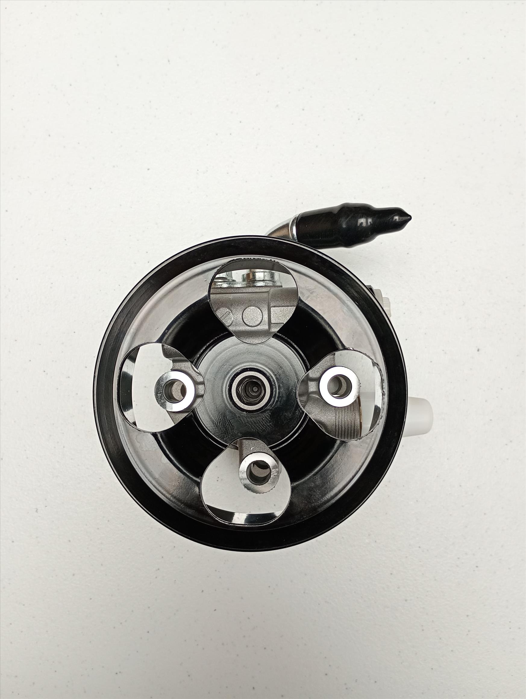 BOMBA DE DIRECCION HIDRAULICA TOYOTA RAV4 01-05 1AZ/2AZ NEW AIR
